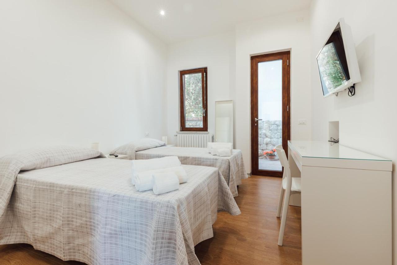 Appartamento In Villa Con Accesso Al Mare, Vista Mozzafiato Palermo Exterior foto
